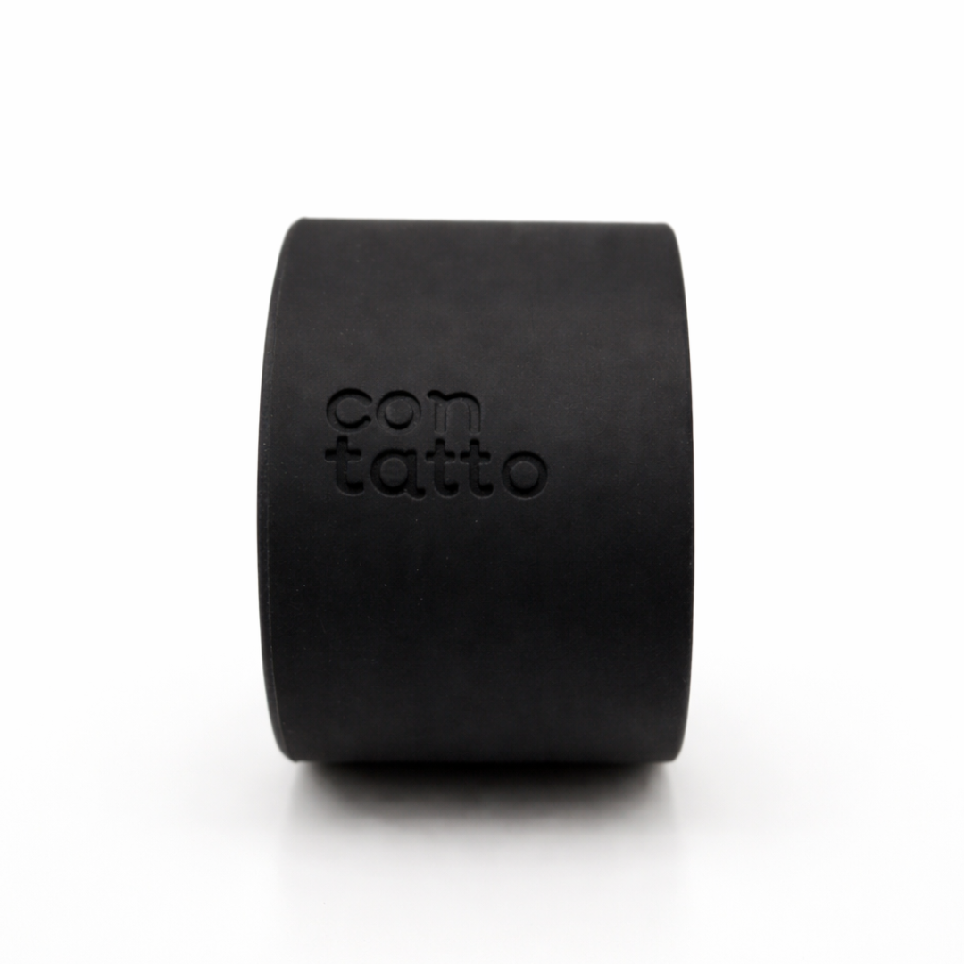 Black silicone grip for water bottle