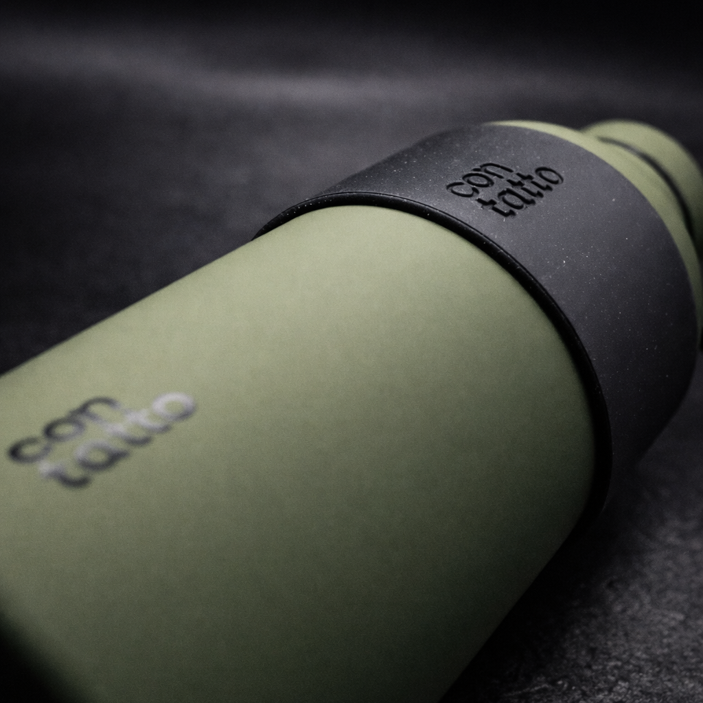 Con-tatto water bottle in olive green
