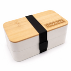 White lunch box set with personalised engraving on bamboo lid